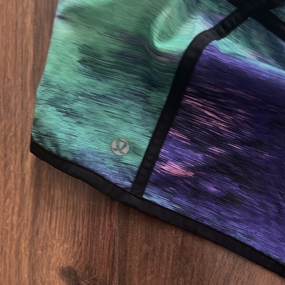 Lululemon Shorts Drop It Low Rio Nights Multi Black Size 6 - Picture 7 of 7